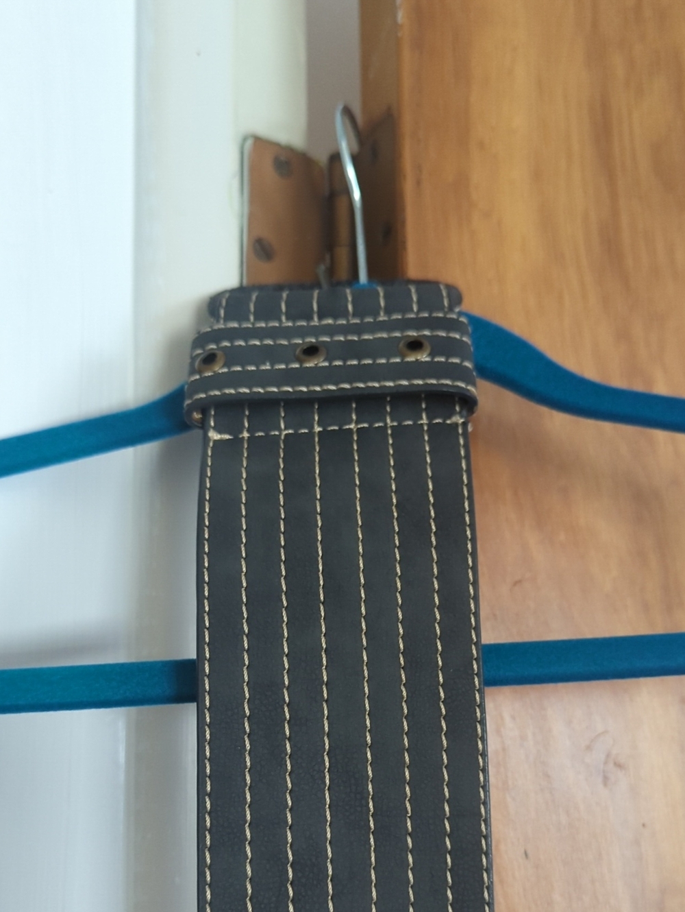 Women's Black Leather Belt with Contrast Stitching
